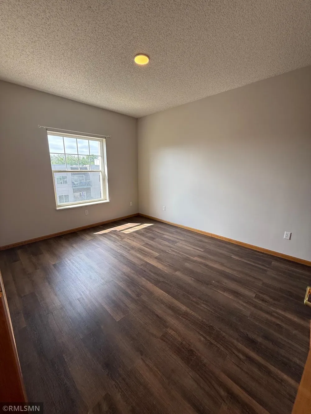 4824 E 53rd Street #523 Minneapolis, MN 55417