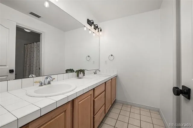 6293 W Gould Drive Littleton, CO 80123
