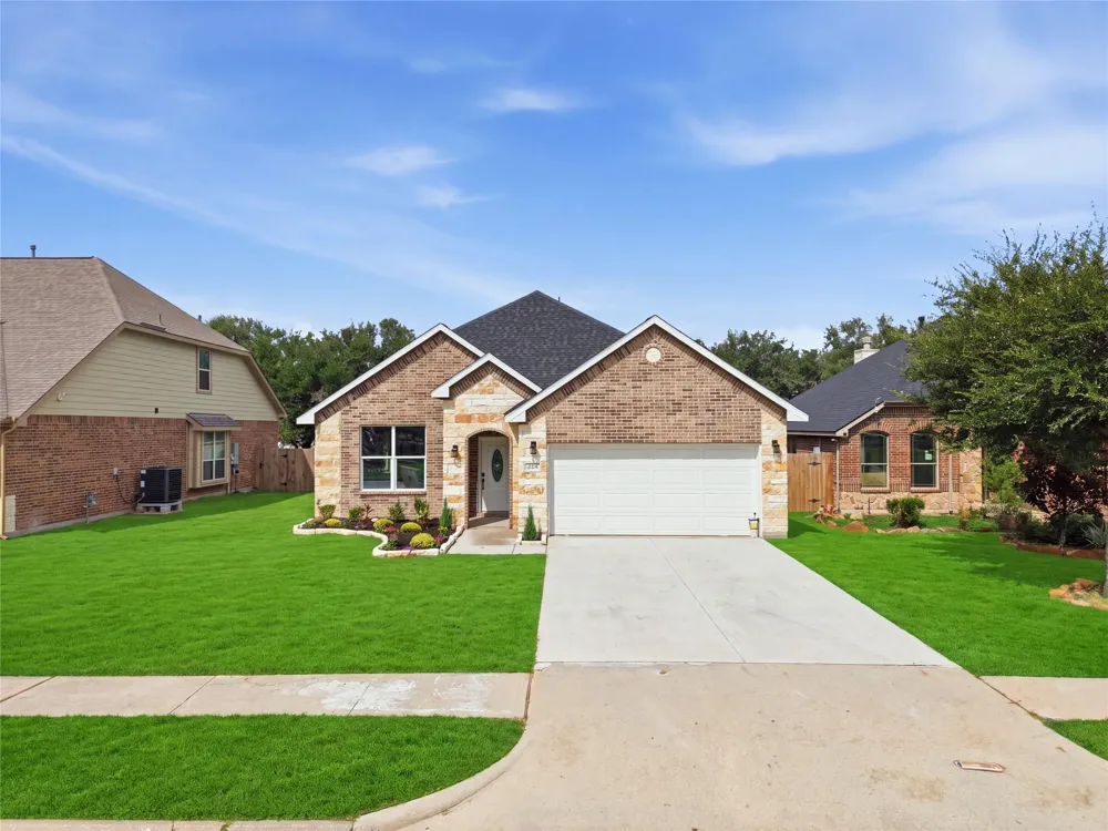 5014 E Meadow Drive Deer Park, TX 77536