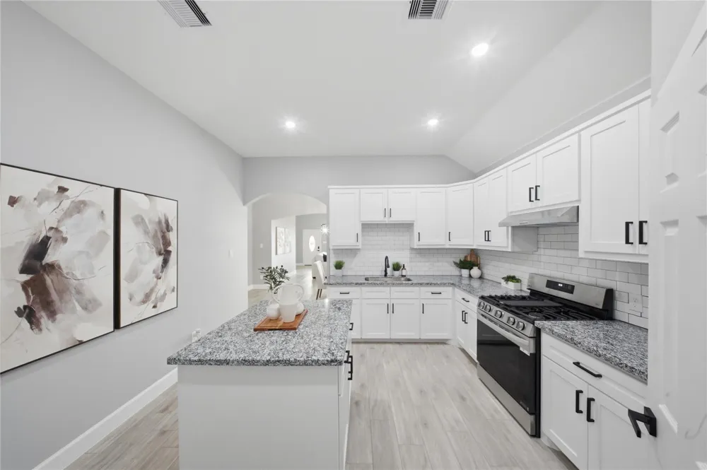 5014 E Meadow Drive Deer Park, TX 77536