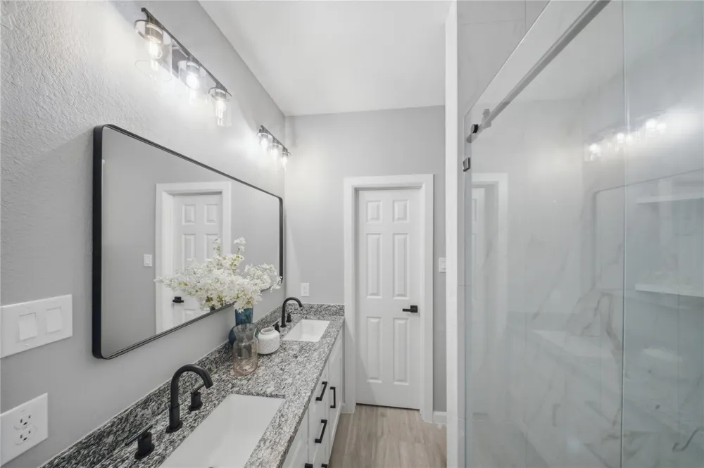 5014 E Meadow Drive Deer Park, TX 77536