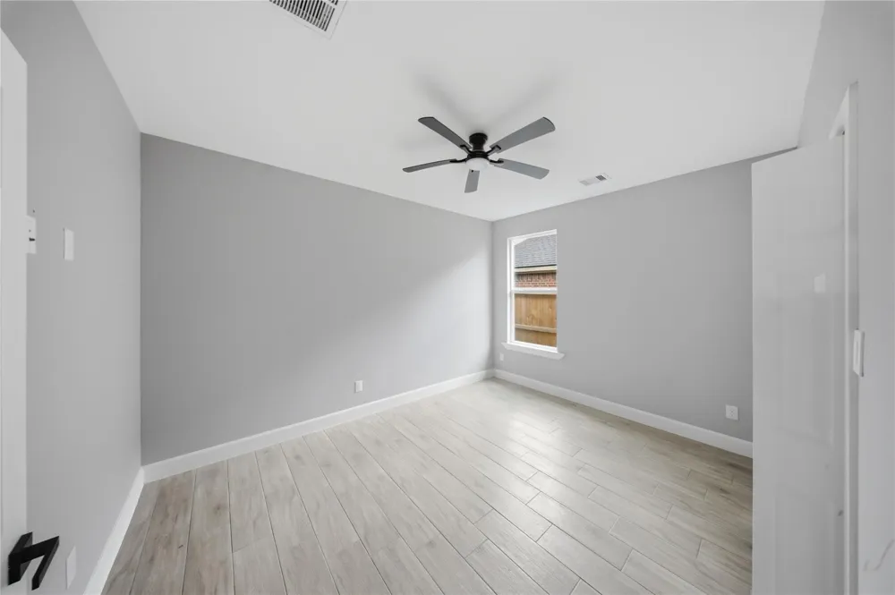 5014 E Meadow Drive Deer Park, TX 77536