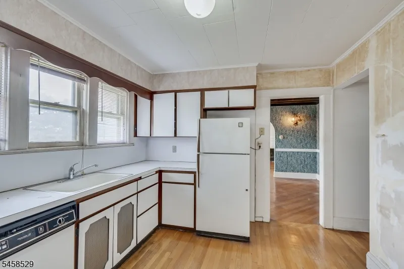 462 Union Ave Middlesex, NJ 08846