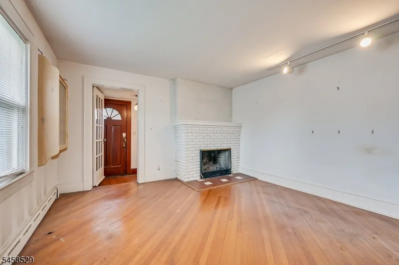 462 Union Ave Middlesex, NJ 08846