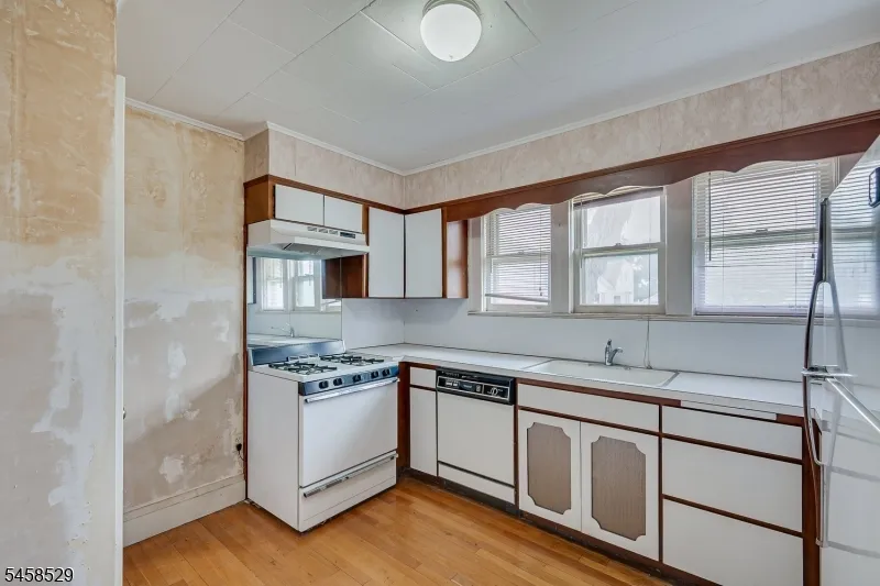 462 Union Ave Middlesex, NJ 08846