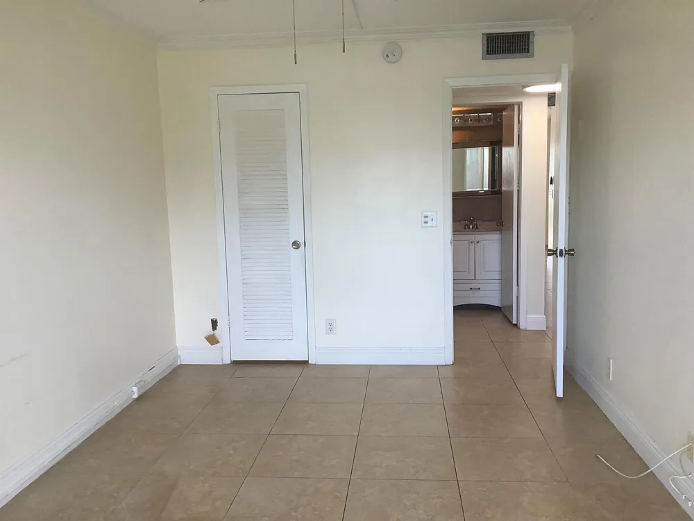1045 EXETER C #1045 Boca Raton, FL 33434