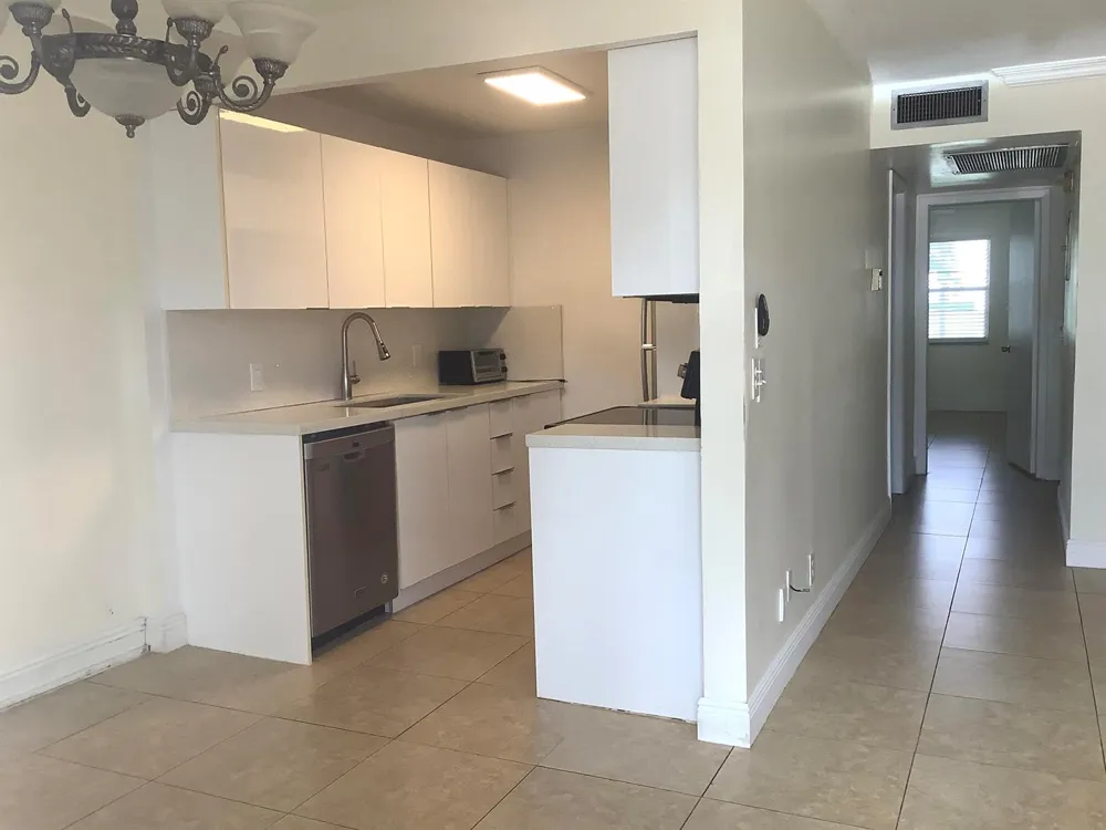 1045 EXETER C #1045 Boca Raton, FL 33434