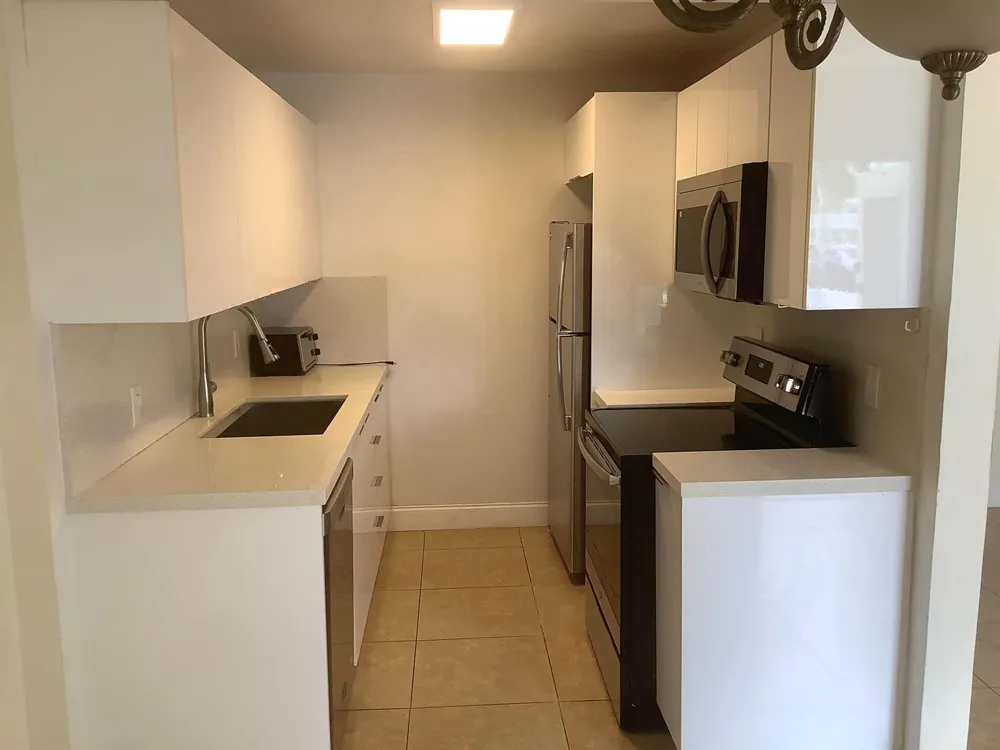 1045 EXETER C #1045 Boca Raton, FL 33434