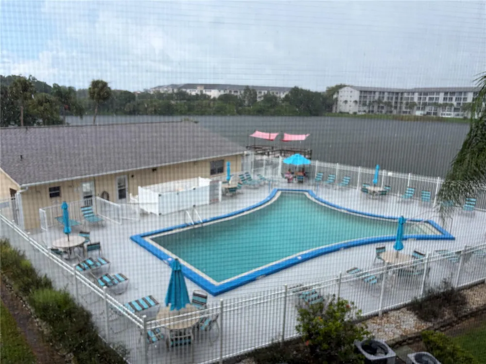 3753 LAKE BAYSHORE DRIVE #305 Bradenton, FL 34205