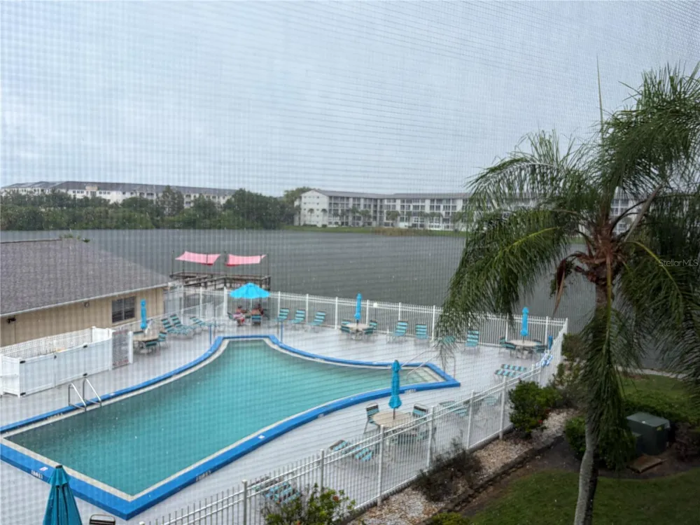 3753 LAKE BAYSHORE DRIVE #305 Bradenton, FL 34205