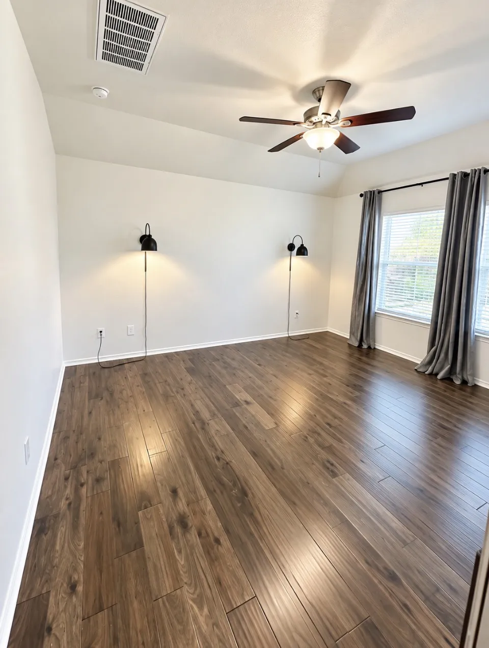 371 Housefinch Loop Leander, TX 78641