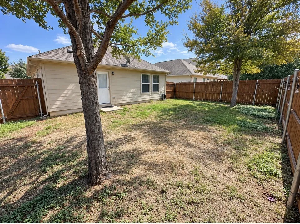 371 Housefinch Loop Leander, TX 78641