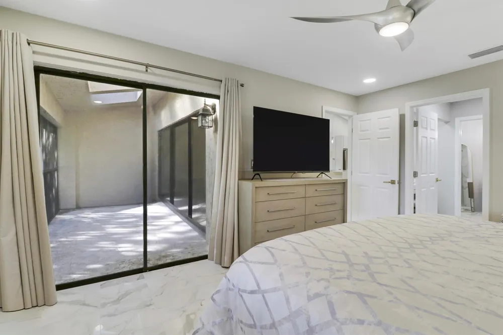 1143 Duncan Circle #202 Palm Beach Gardens, FL 33418