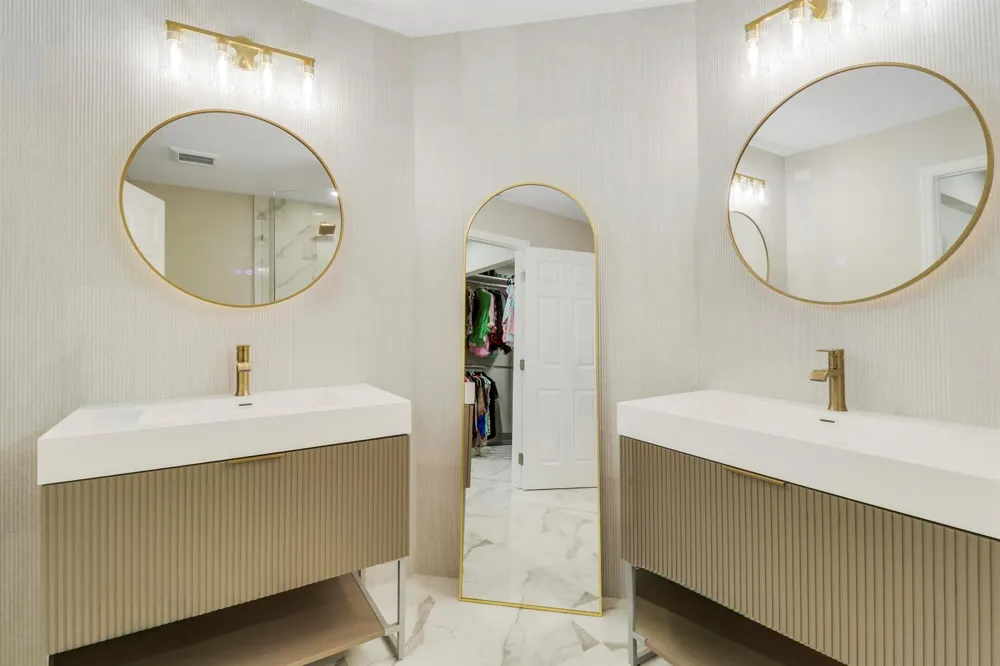 1143 Duncan Circle #202 Palm Beach Gardens, FL 33418