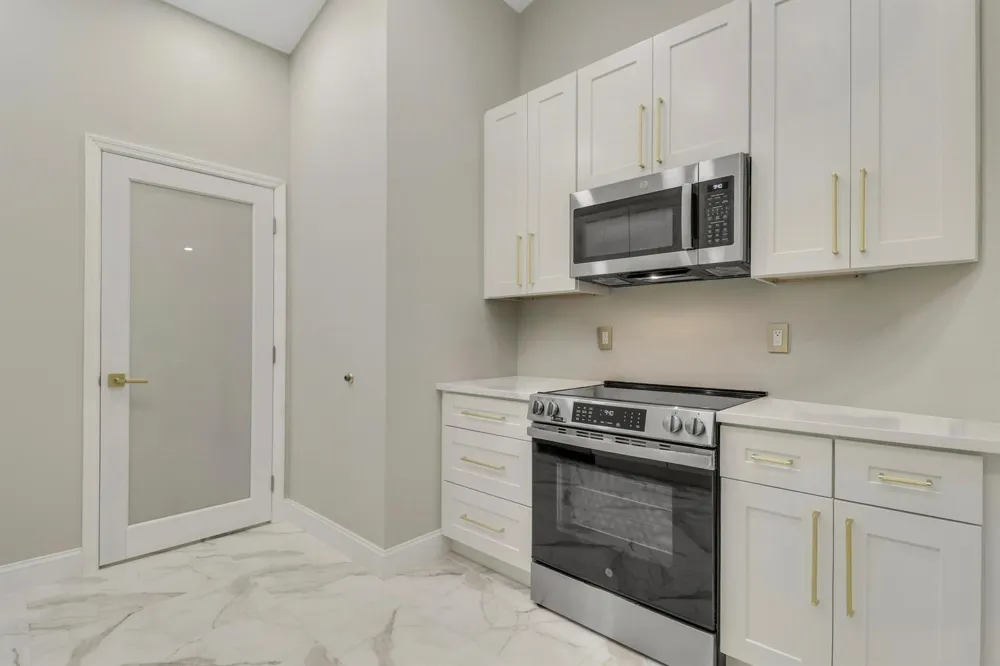 1143 Duncan Circle #202 Palm Beach Gardens, FL 33418