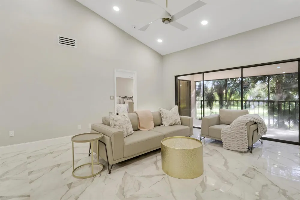 1143 Duncan Circle #202 Palm Beach Gardens, FL 33418