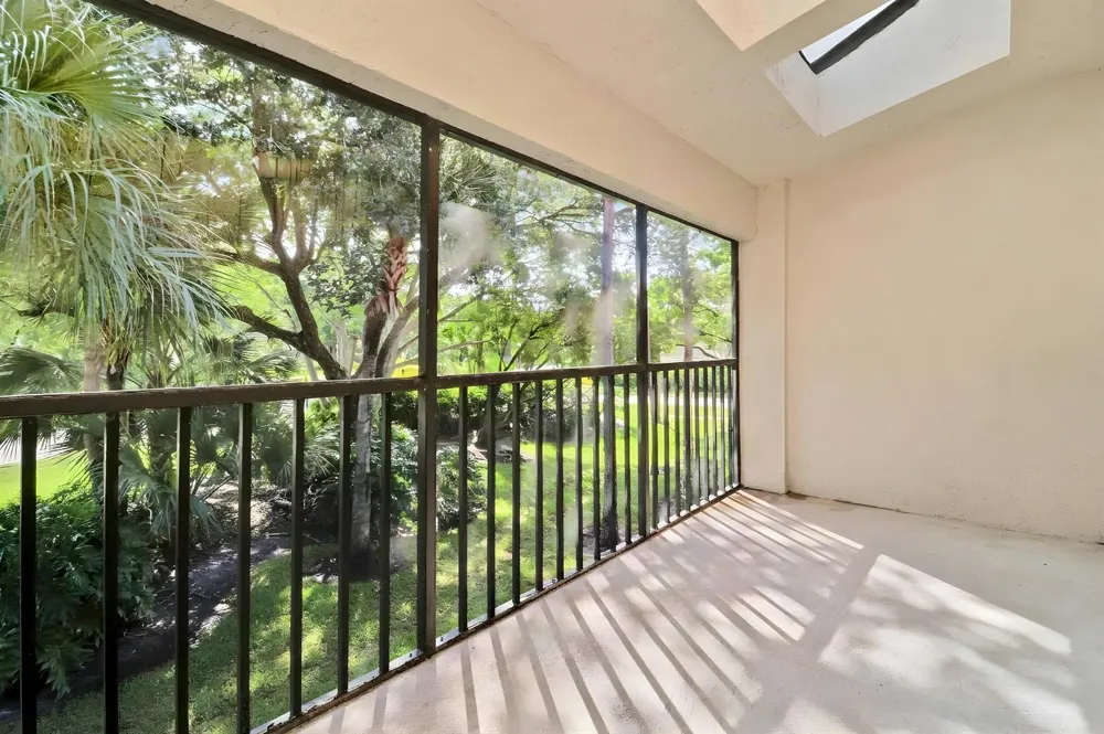 1143 Duncan Circle #202 Palm Beach Gardens, FL 33418