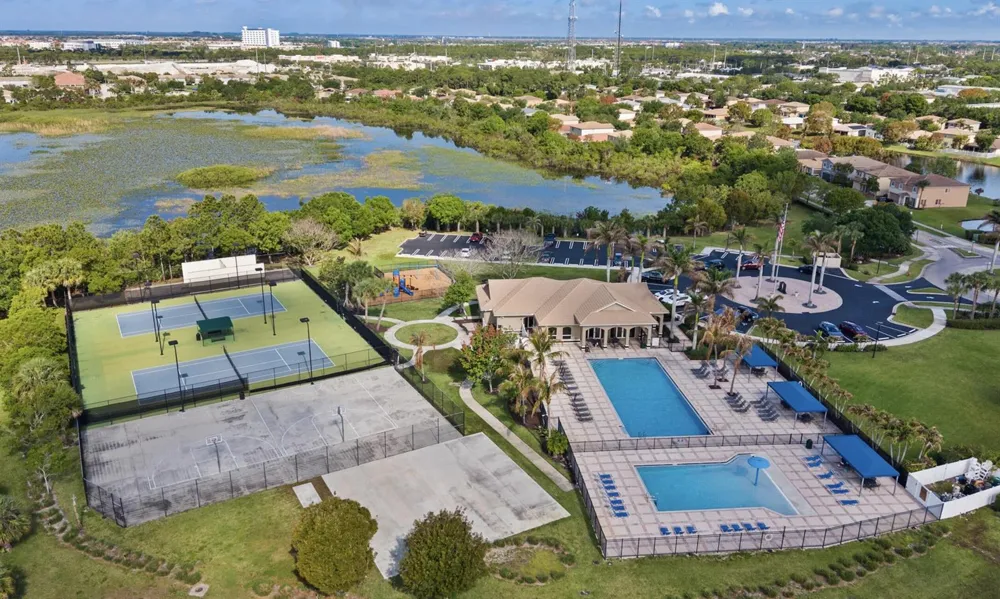 1899 SW NEWPORT ISLES BOULEVARD Port St. Lucie, FL 34953