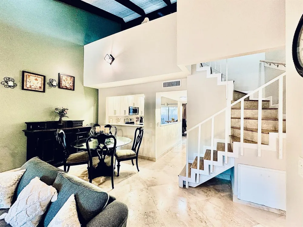 2121 SW 82ND AVENUE Davie, FL 33324