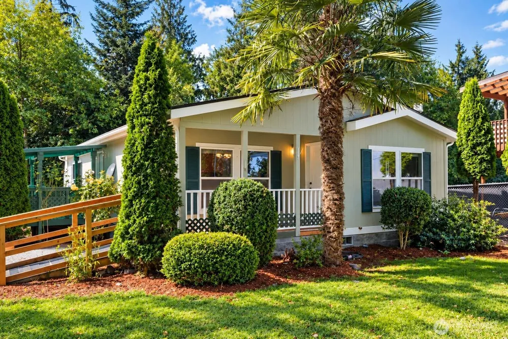 3130 Glacier Lane Camano Island, WA 98282