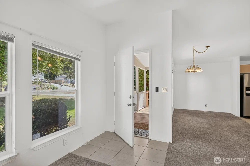 3130 Glacier Lane Camano Island, WA 98282