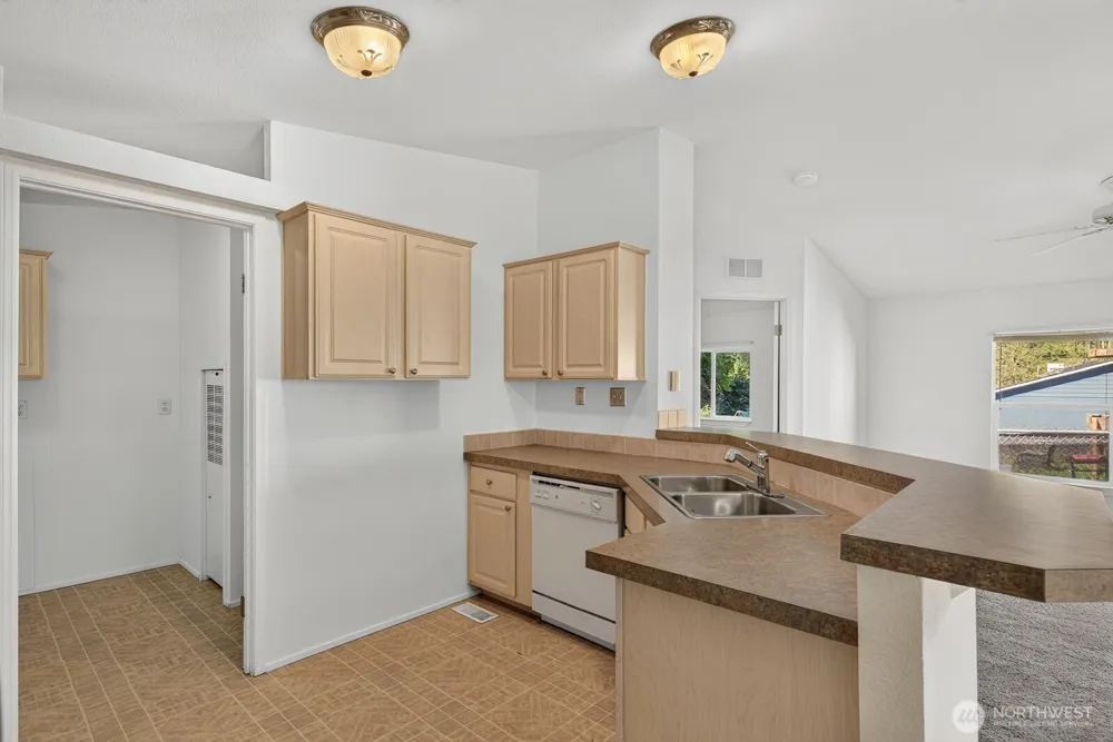 3130 Glacier Lane Camano Island, WA 98282