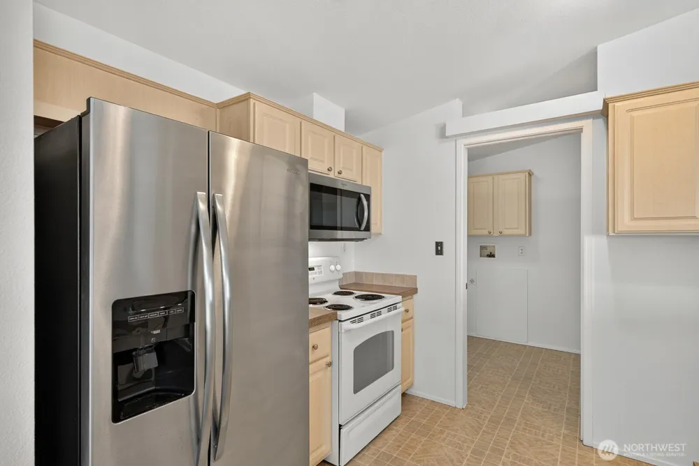 3130 Glacier Lane Camano Island, WA 98282