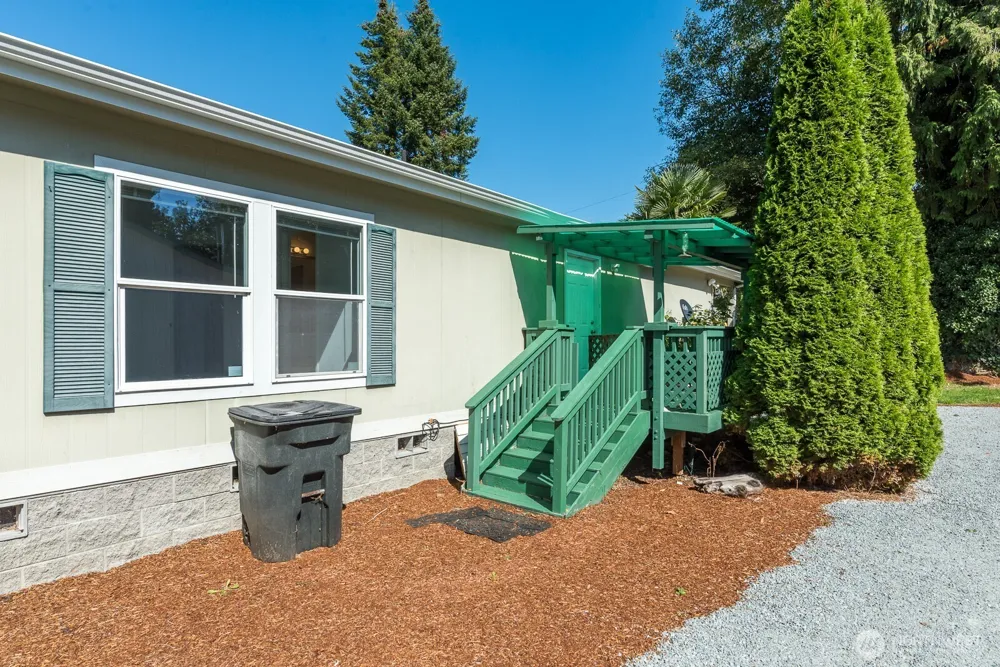 3130 Glacier Lane Camano Island, WA 98282