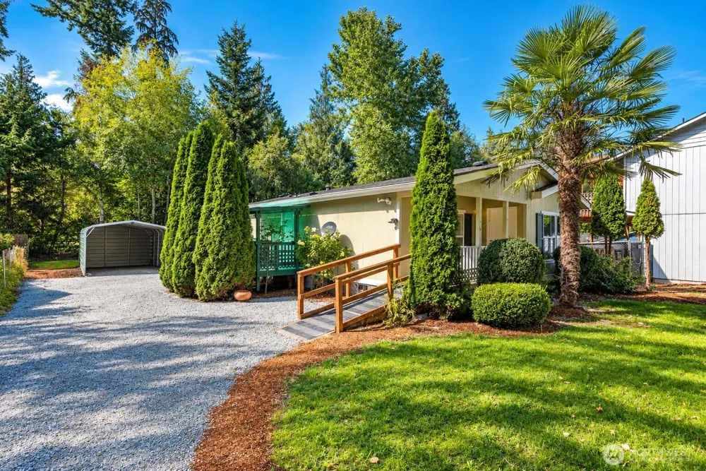 3130 Glacier Lane Camano Island, WA 98282