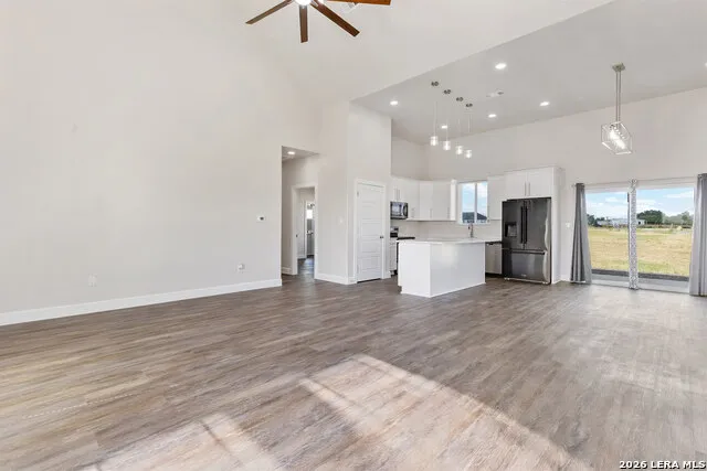 16911 Rancho Escondido Atascosa, TX 78002