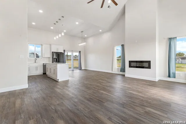 16911 Rancho Escondido Atascosa, TX 78002