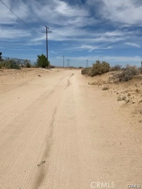 28128 Via Seco Lucerne Valley, CA 92356
