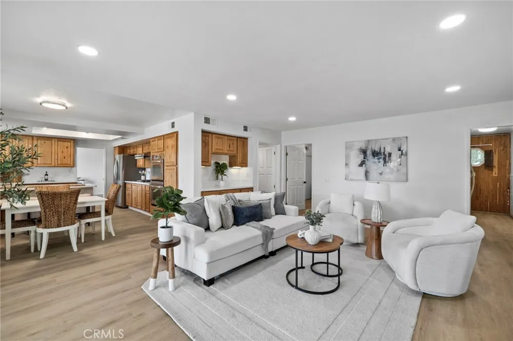 162 W Buffington Upland, CA 91784