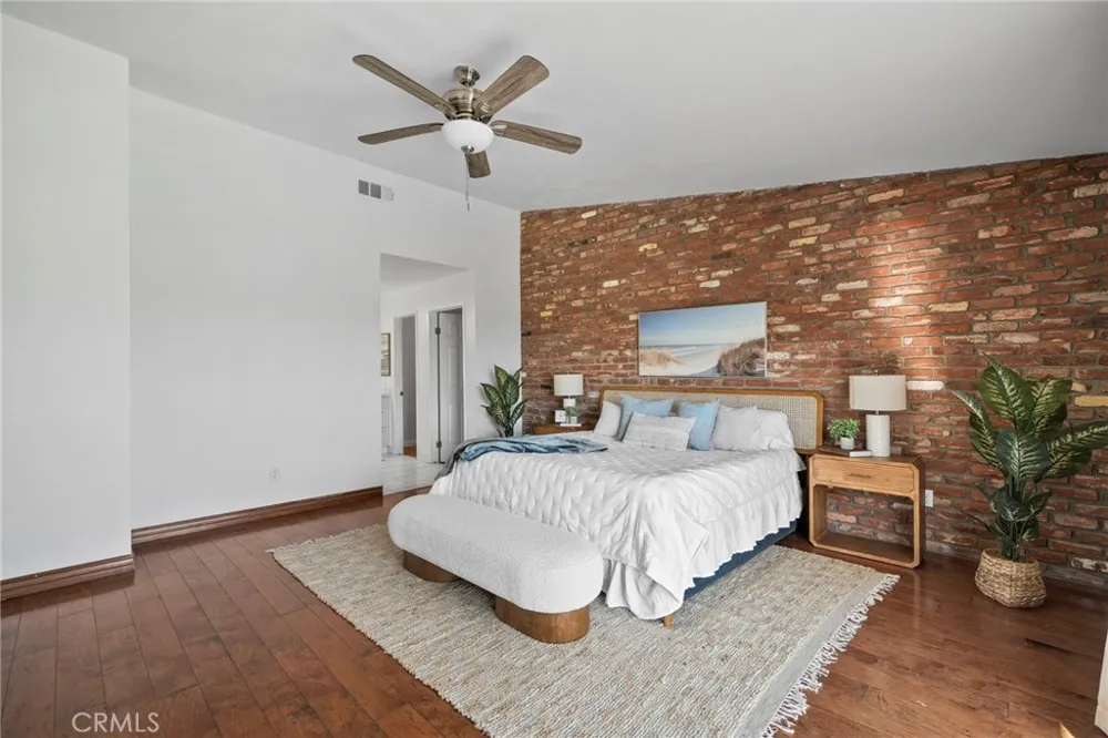 162 W Buffington Upland, CA 91784