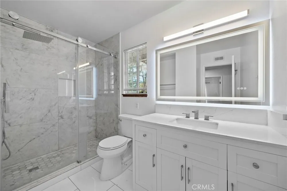 162 W Buffington Upland, CA 91784