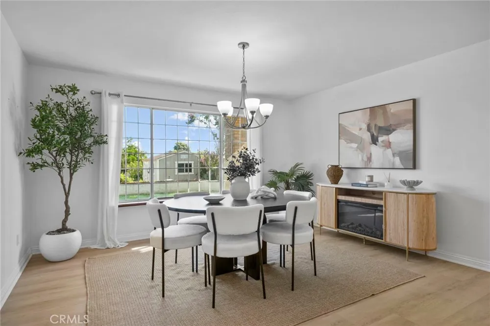 162 W Buffington Upland, CA 91784