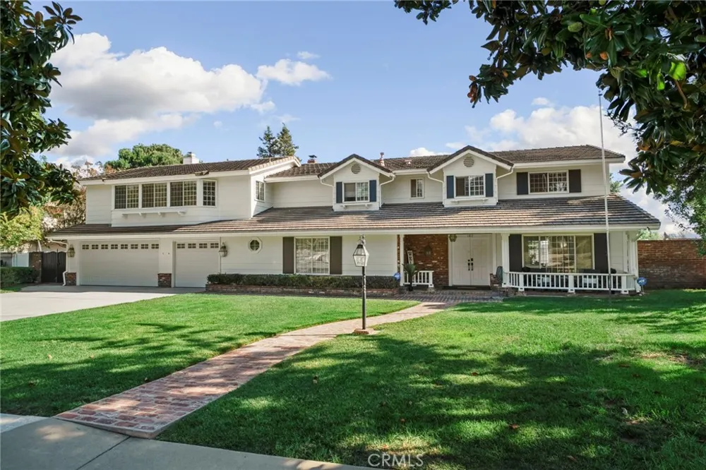162 W Buffington Upland, CA 91784
