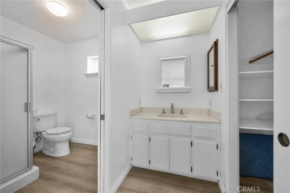 162 W Buffington Upland, CA 91784