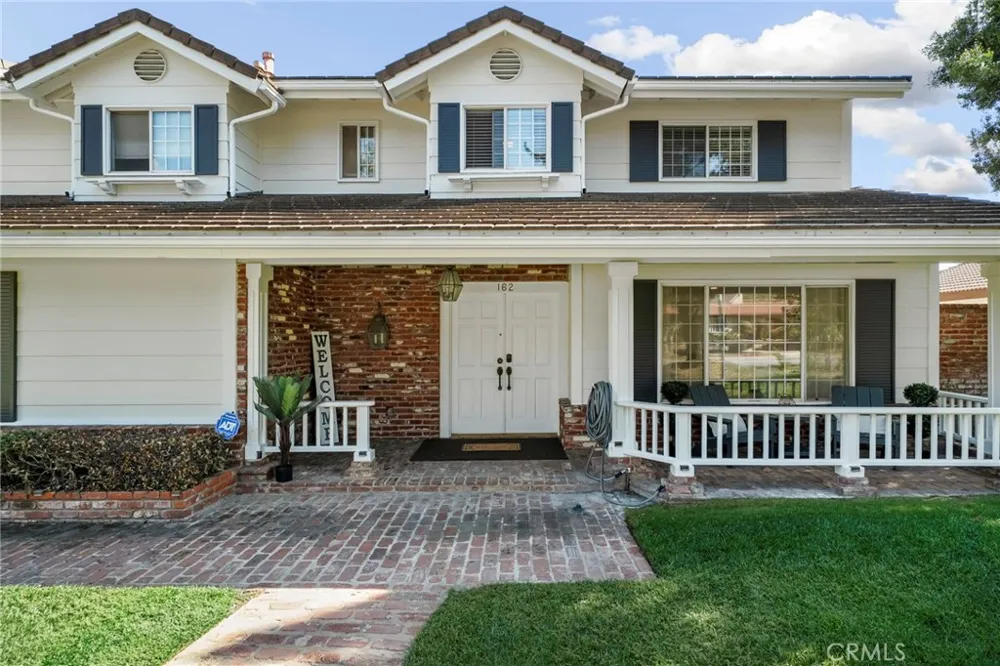 162 W Buffington Upland, CA 91784