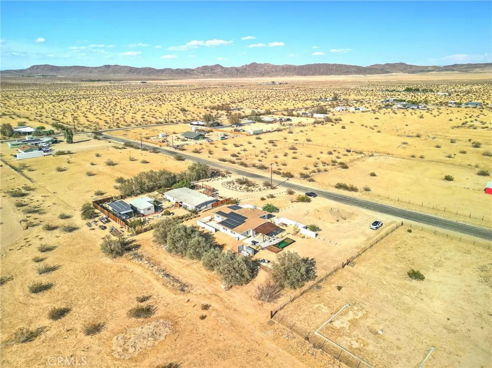 4610 Sunkist Joshua Tree, CA 92252