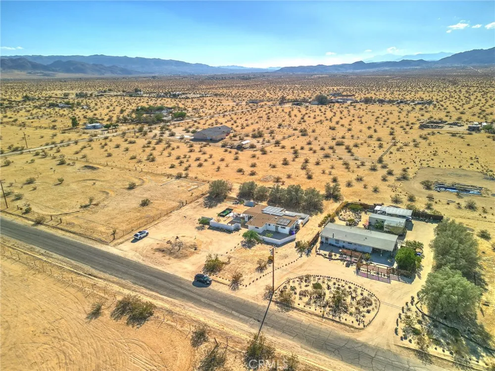 4610 Sunkist Joshua Tree, CA 92252
