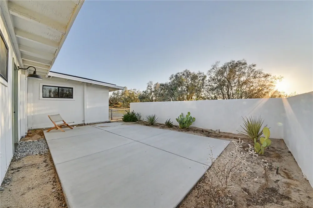 4610 Sunkist Joshua Tree, CA 92252