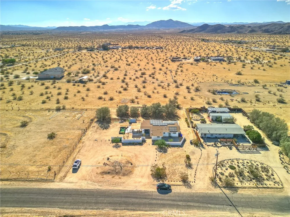 4610 Sunkist Joshua Tree, CA 92252