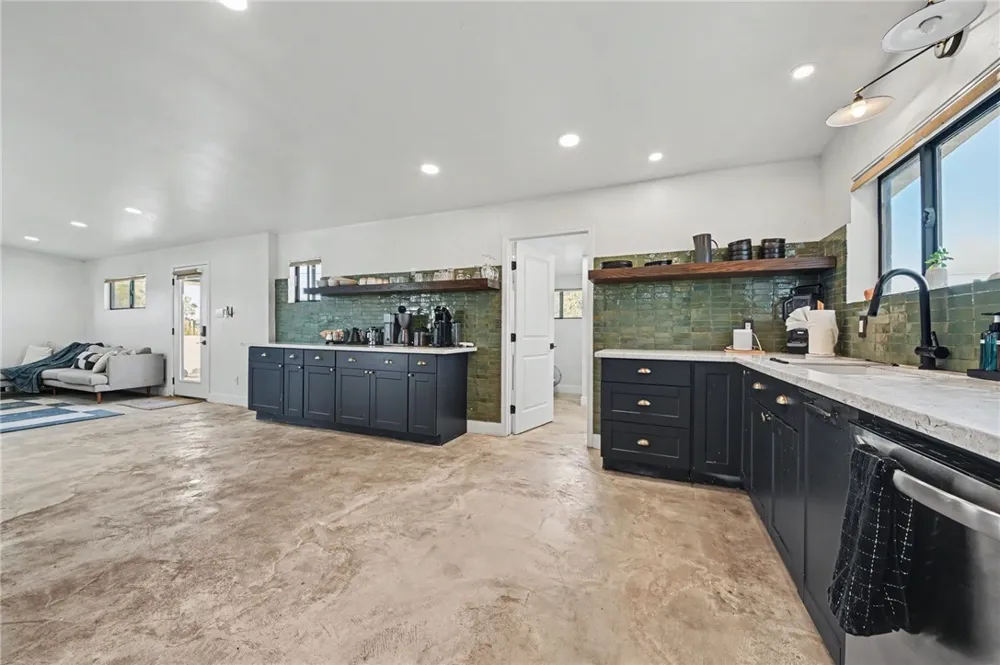 4610 Sunkist Joshua Tree, CA 92252