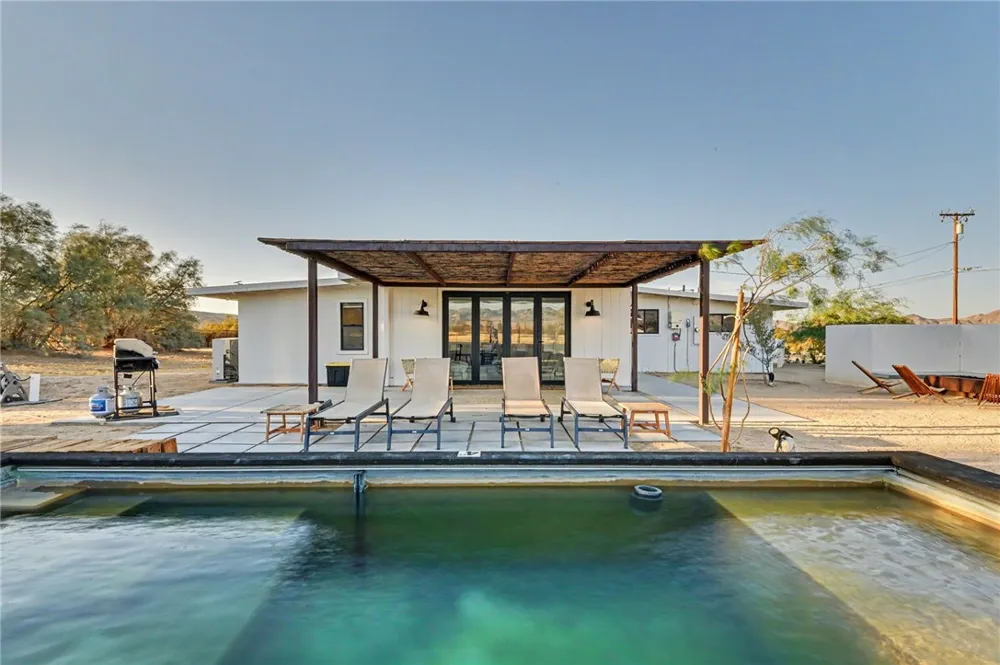 4610 Sunkist Joshua Tree, CA 92252