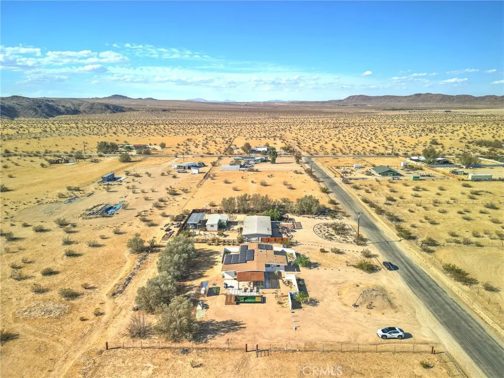 4610 Sunkist Joshua Tree, CA 92252