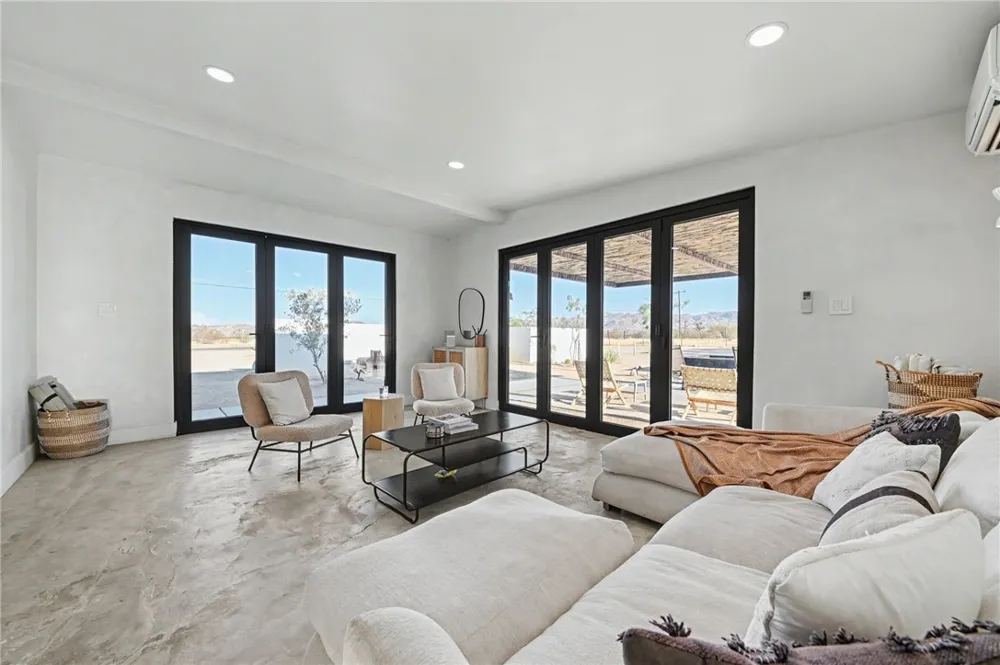 4610 Sunkist Joshua Tree, CA 92252
