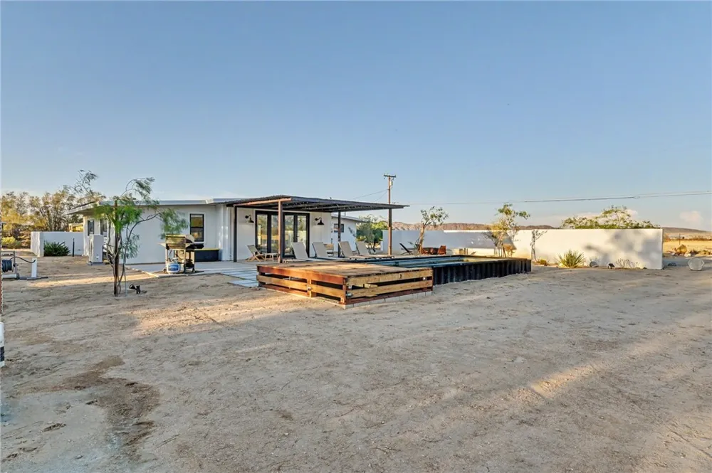 4610 Sunkist Joshua Tree, CA 92252