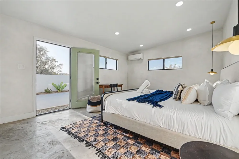 4610 Sunkist Joshua Tree, CA 92252