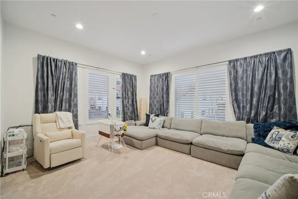 54 Cardamine Irvine, CA 92602